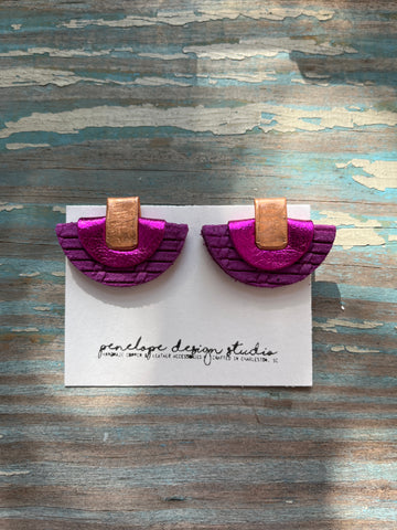 petite half moon - double bright pink